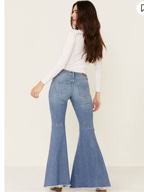 Shyanne micros super flare jeans
